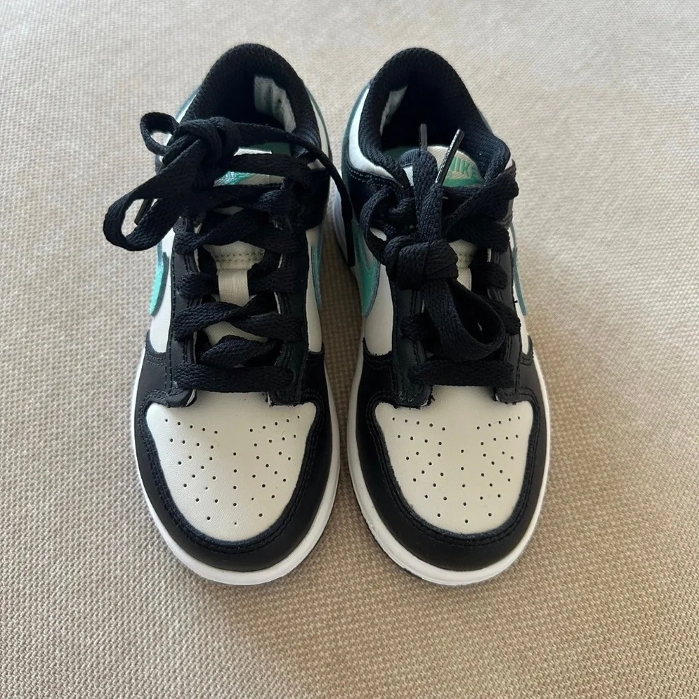 NIB Nike Dunk‎ Low Tropical Twist 11C